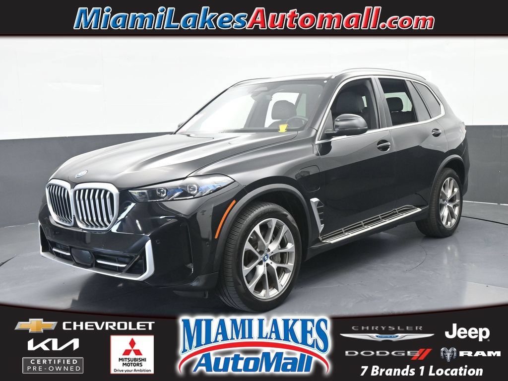 Used 2025 BMW X5 xDrive50e AWD/4WD image 1