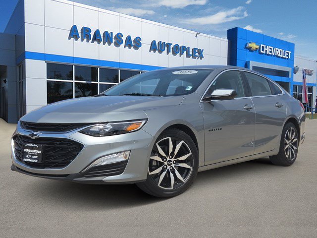 Used 2025 Chevrolet Malibu RS