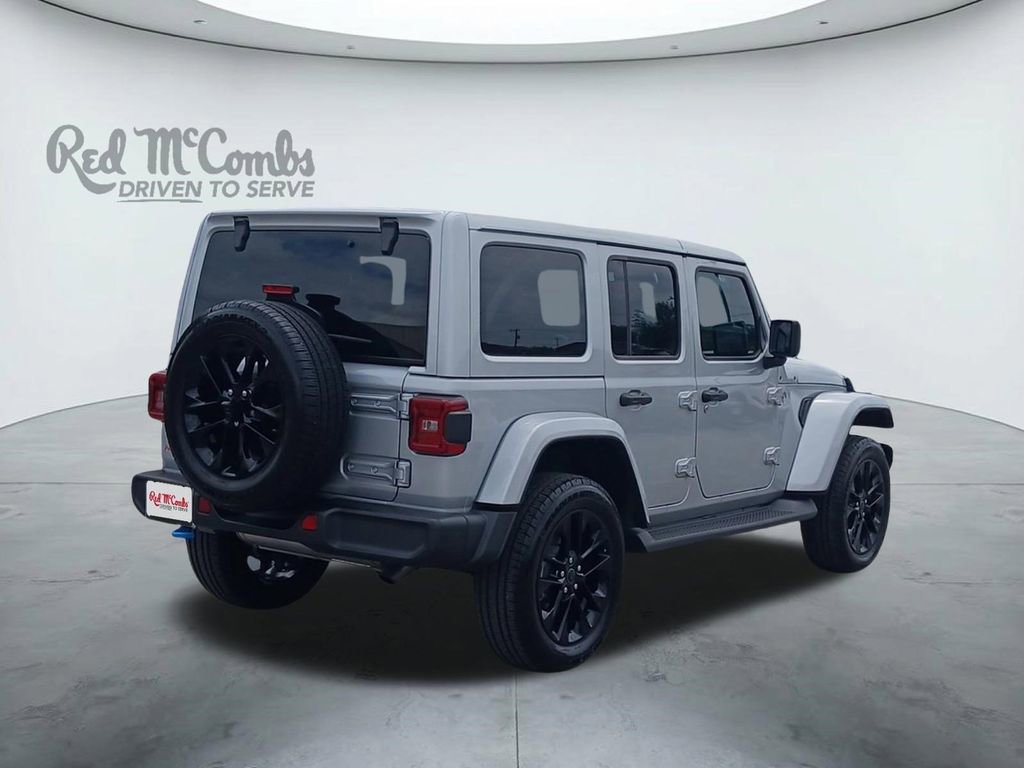 Used 2024 Jeep Wrangler Unlimited Sahara w/ Technology Group AWD/4WD image 5