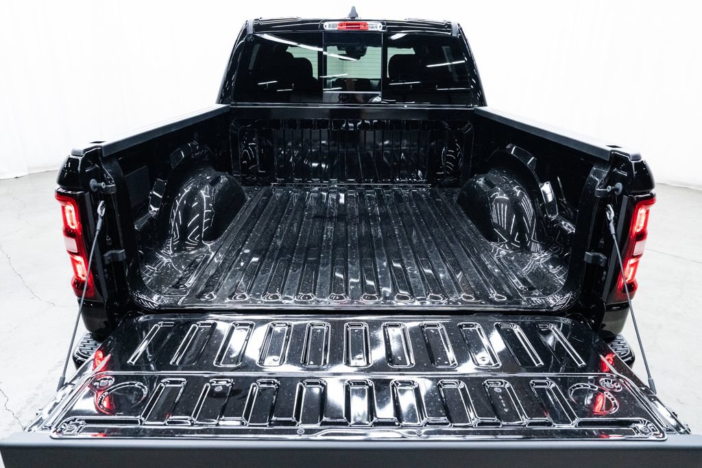 New 2026 RAM 1500 Big Horn AWD/4WD image 8