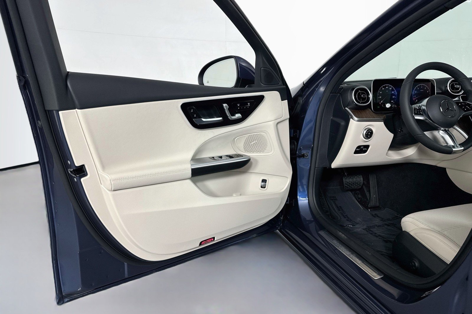 New 2026 Mercedes-Benz C 300 Sedan image 20