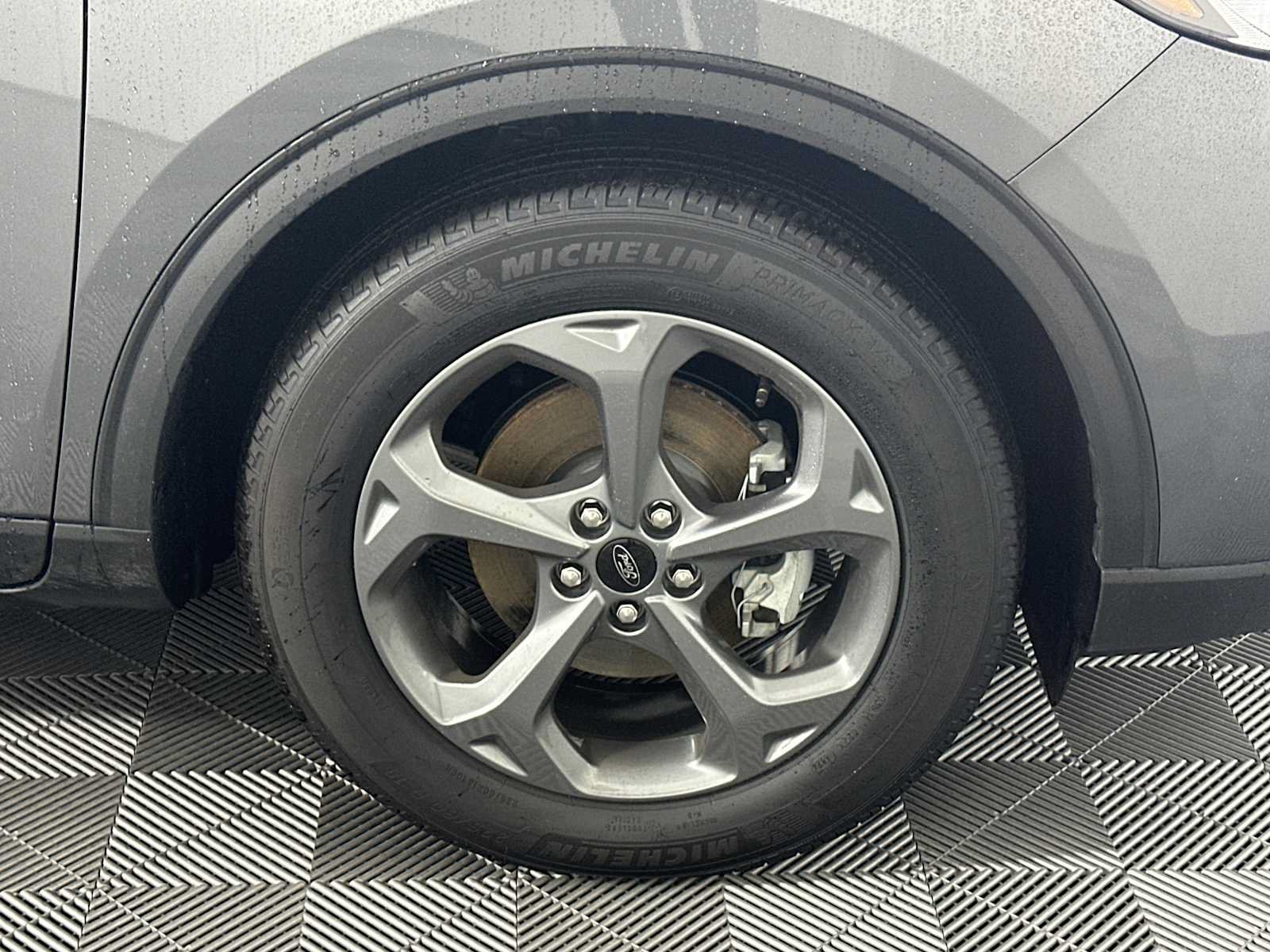 Used 2025 Ford Escape ST-Line w/ Tech Pack #1 FWD image 13