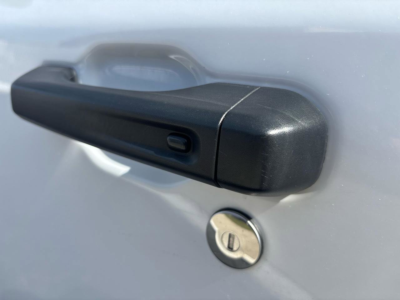 Used 2022 Jeep Wrangler Sport image 33