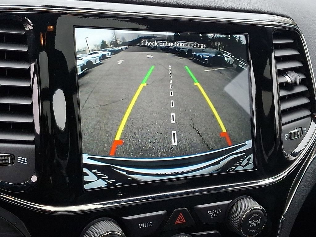 Used 2020 Jeep Grand Cherokee Limited w/ Luxury Group II image 19