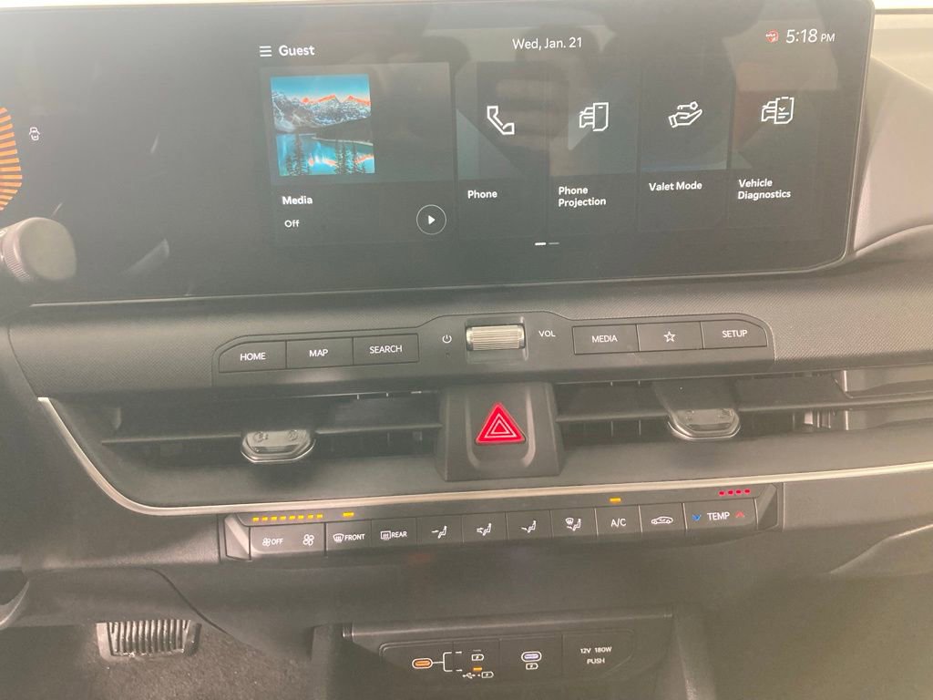 New 2025 Kia K4 LXS image 2