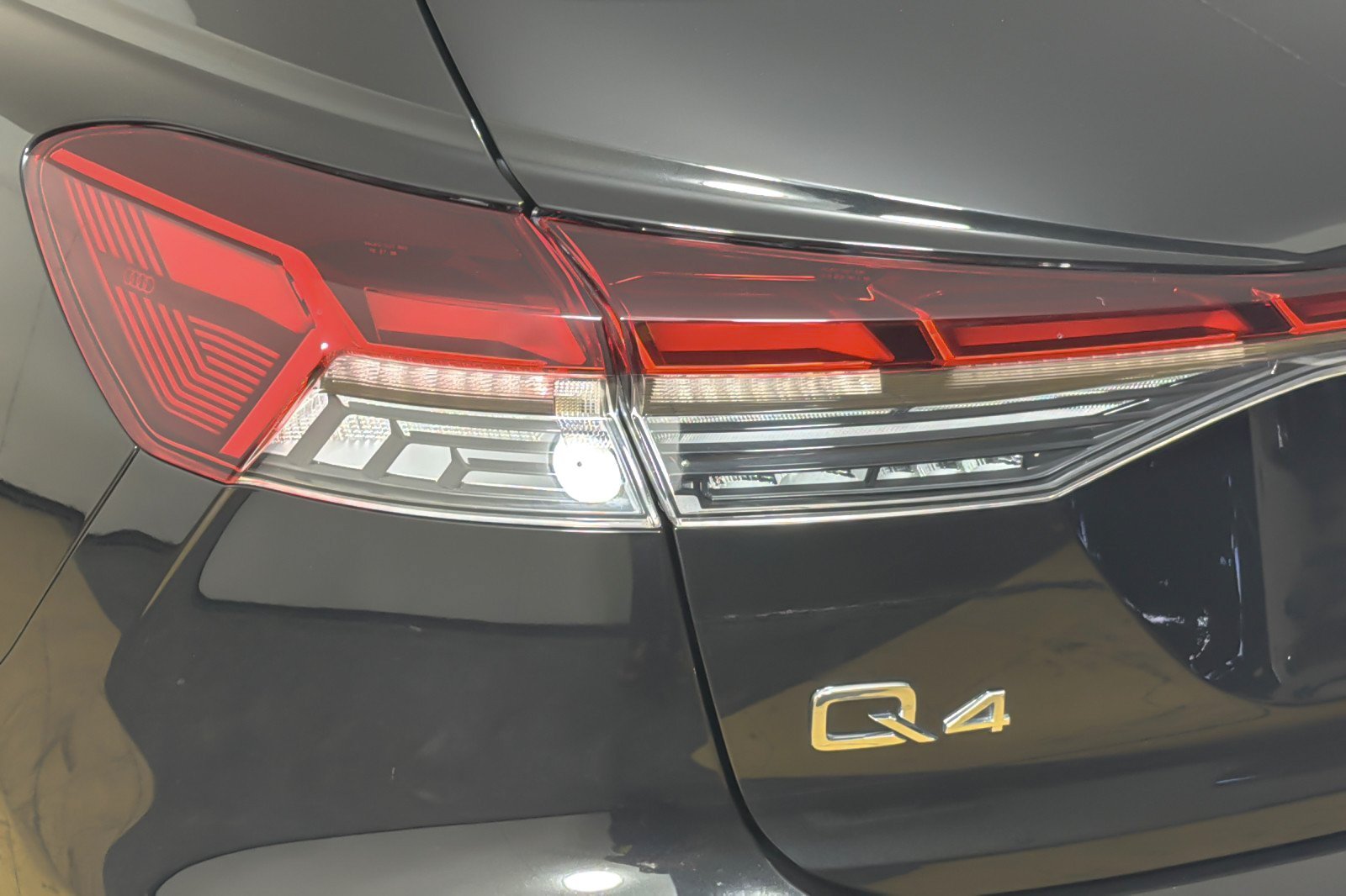 Certified 2023 Audi Q4 e-tron Premium w/ Convenience Package AWD/4WD image 26
