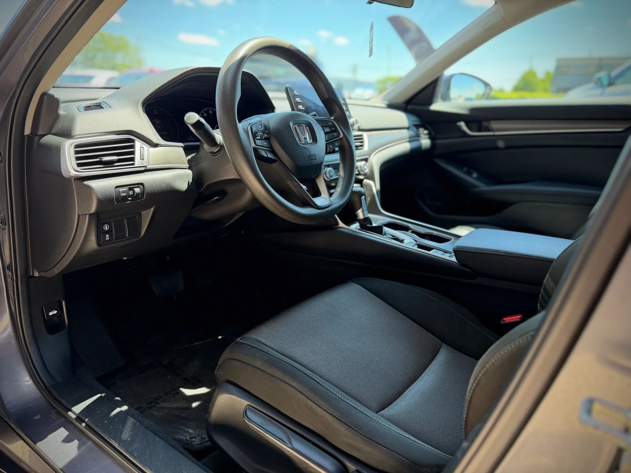 Used 2020 Honda Accord LX image 7