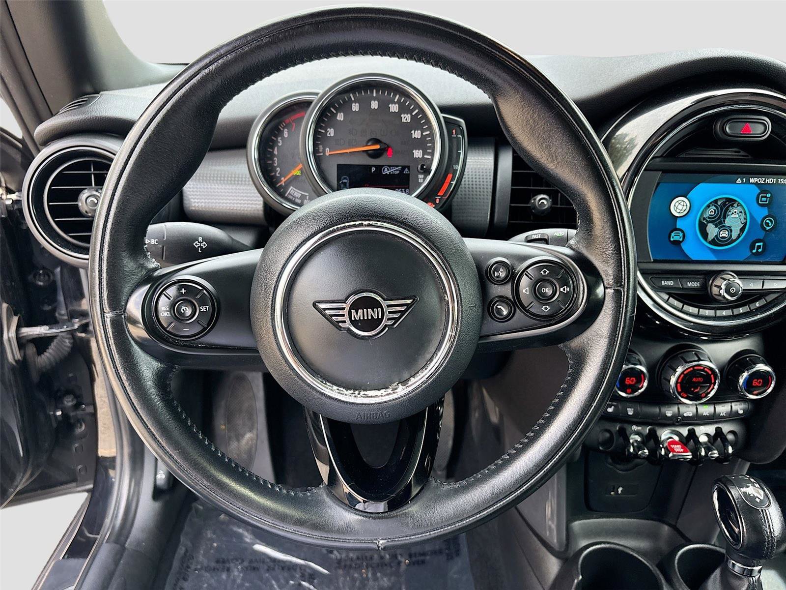 Used 2019 MINI Cooper 2-Door Hardtop FWD image 11