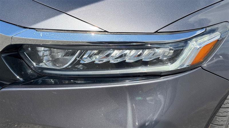 Used 2018 Honda Accord EX image 12