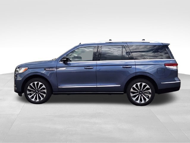 Certified 2023 Lincoln Navigator Reserve AWD/4WD image 6