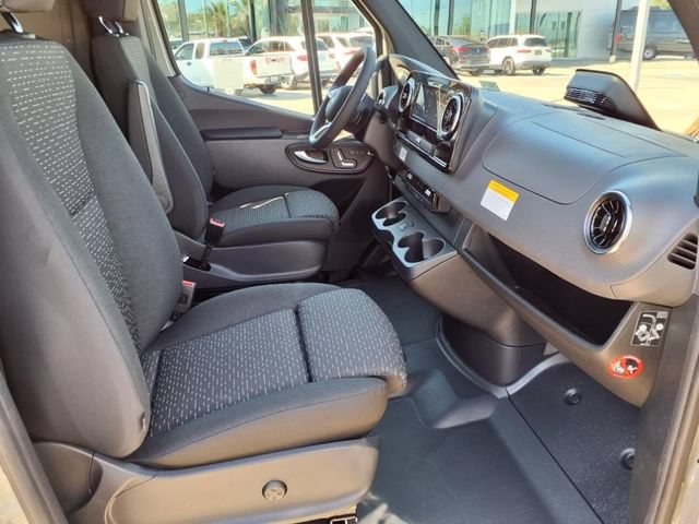New 2025 Mercedes-Benz Sprinter 3500 image 17