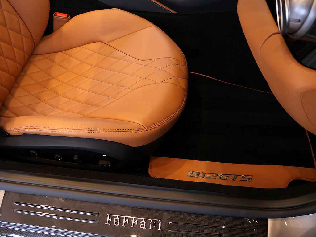 Certified 2022 Ferrari 812 GTS RWD image 12