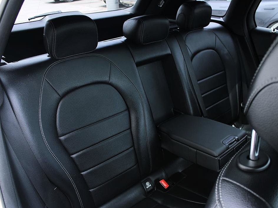 Used 2019 Mercedes-Benz GLC 300 w/ Premium Package image 12