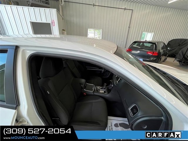 Used 2022 Dodge Charger SXT image 5
