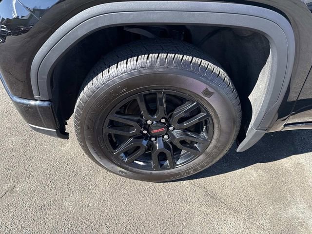 Used 2025 GMC Sierra 1500 Elevation image 11