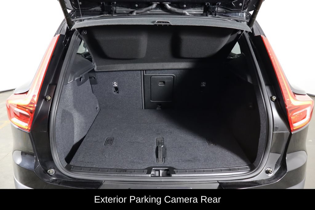 Used 2022 Volvo XC40 P8 Recharge Ultimate AWD/4WD image 10