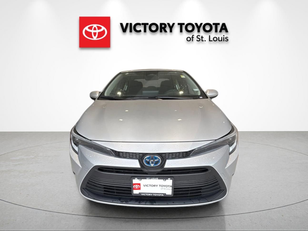 Used 2025 Toyota Corolla LE FWD image 8