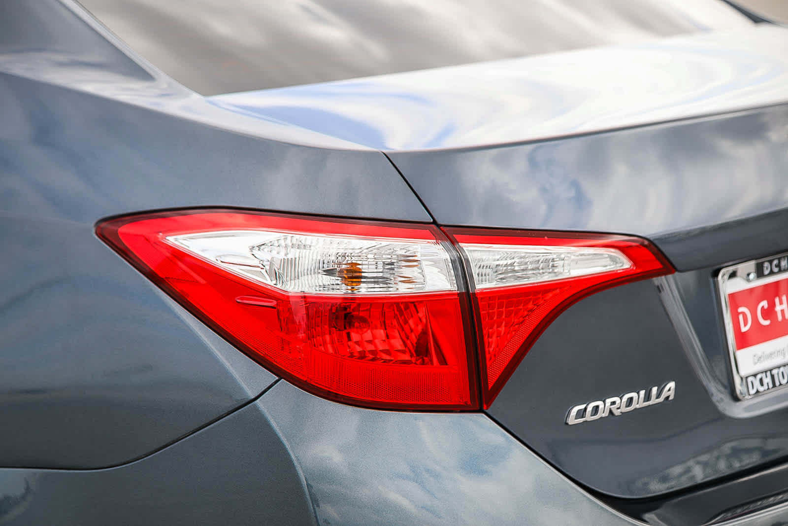 Used 2016 Toyota Corolla L FWD image 9