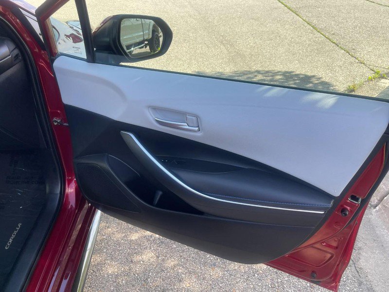 Used 2022 Toyota Corolla SE w/ Carpet Mat Package (TMS) FWD image 11