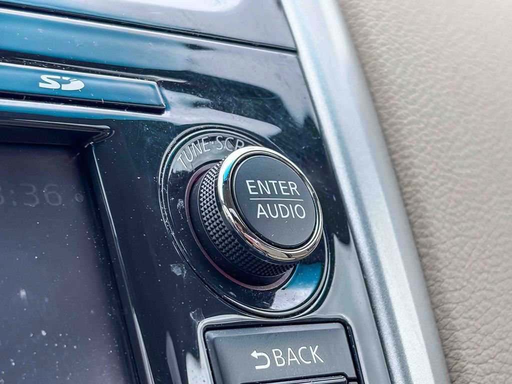 Used 2015 Nissan Altima 2.5 SV w/ Convenience Package image 24