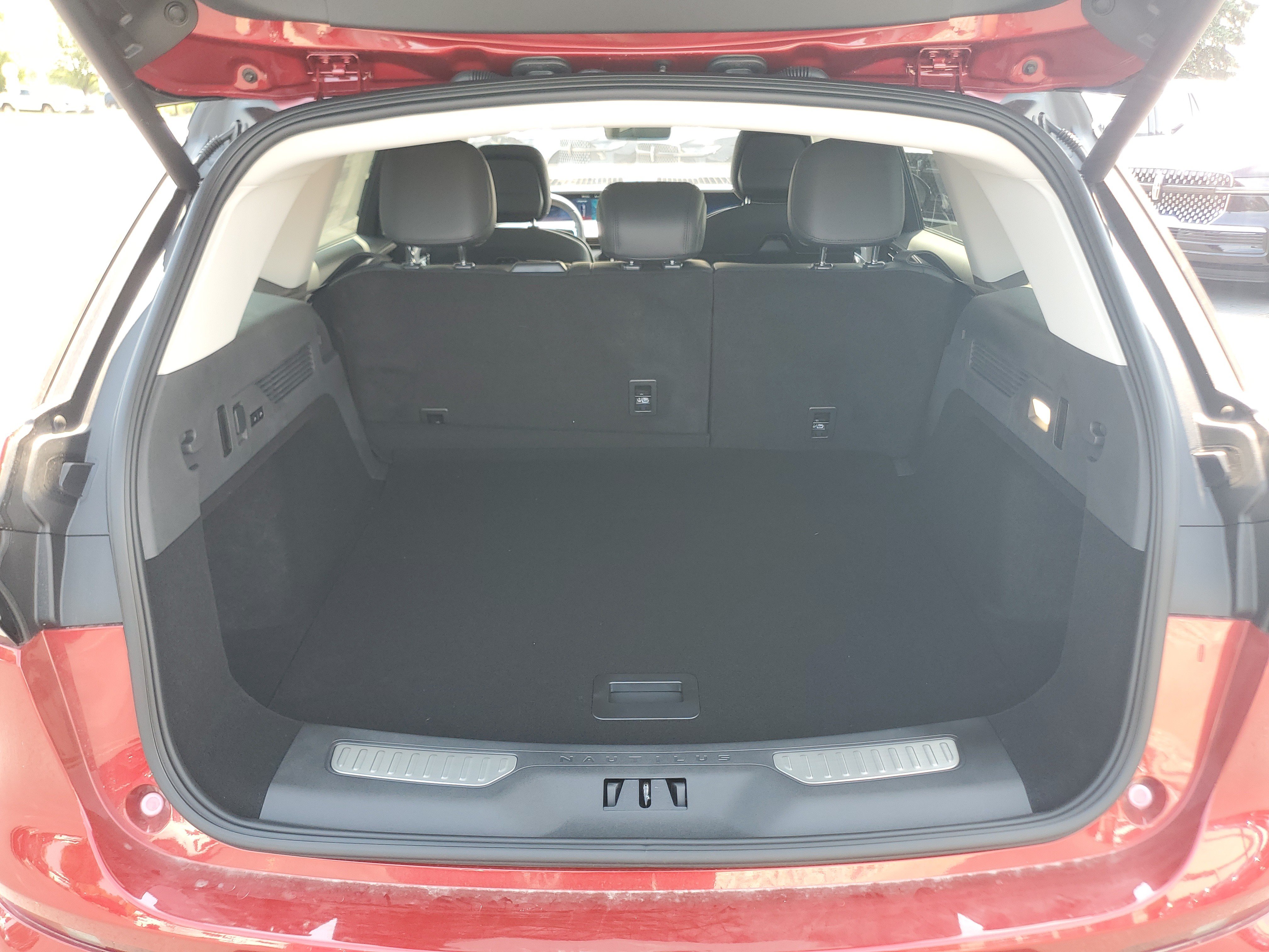New 2026 Lincoln Nautilus Reserve AWD/4WD image 7
