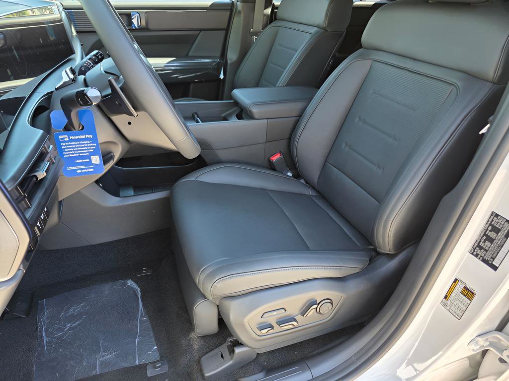 New 2026 Hyundai Santa Fe Calligraphy w/ Tow & Go Package AWD/4WD image 13