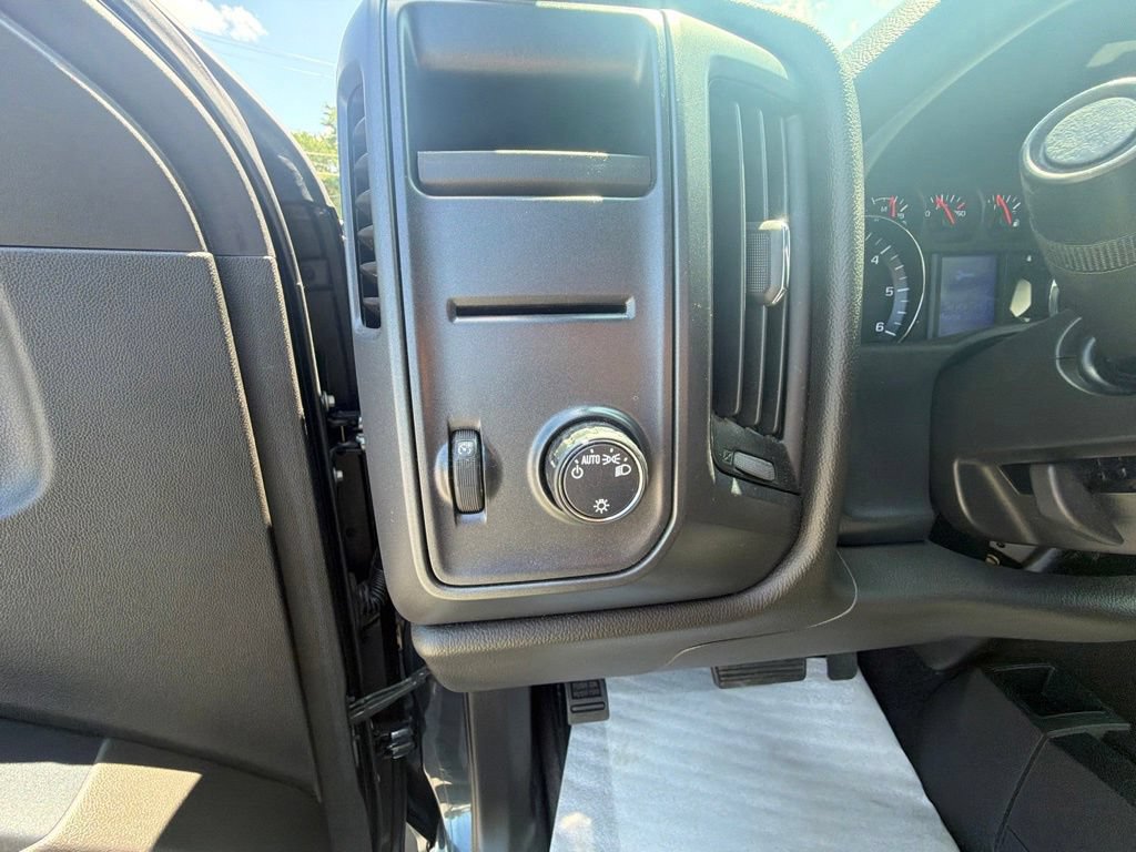 Used 2018 Chevrolet Silverado 1500 LS w/ Trailering Package AWD/4WD image 21