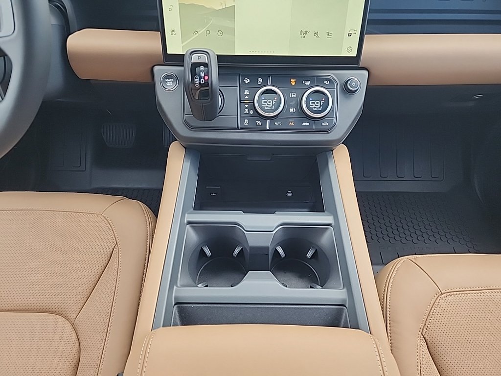 New 2026 Land Rover Defender 130 X-Dynamic SE AWD/4WD image 23