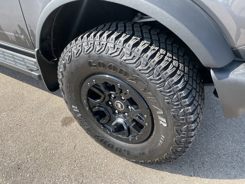 Used 2022 Ford Bronco Wildtrak image 3