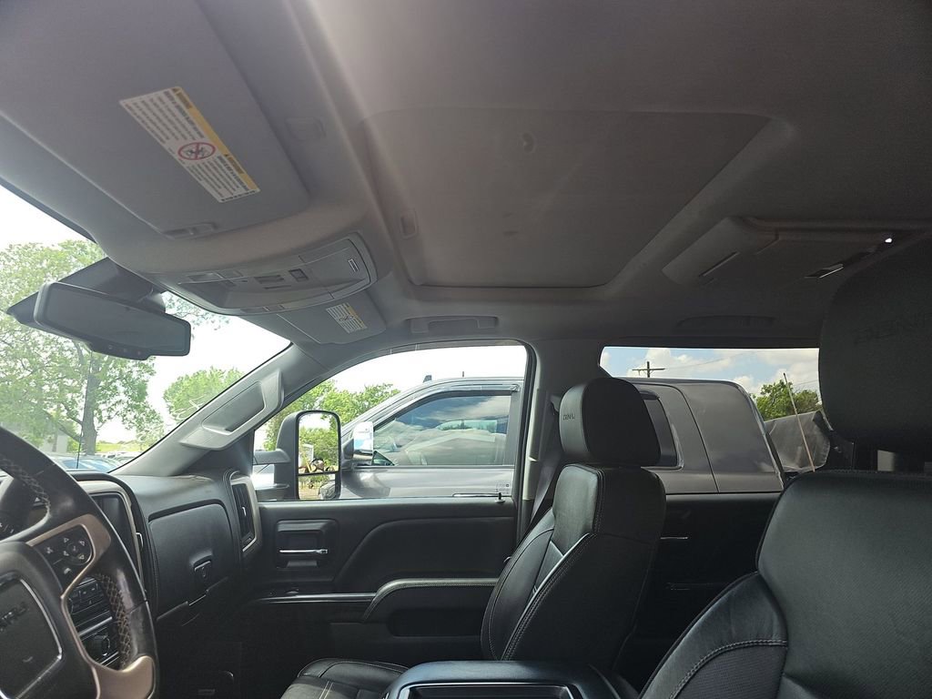 Used 2015 GMC Sierra 3500 Denali image 15