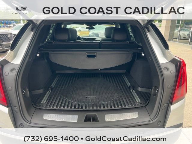 Used 2020 Cadillac XT5 Premium Luxury w/ LPO, Floor Liner Package FWD image 10