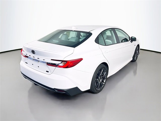 Used 2025 Toyota Camry SE image 7