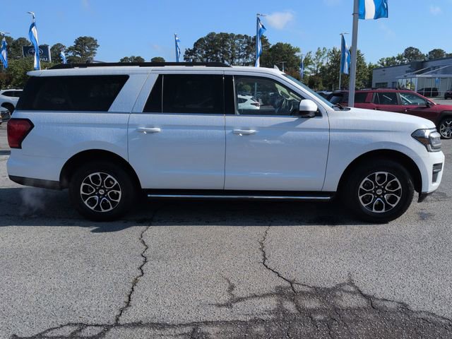 Used 2023 Ford Expedition Max XLT AWD/4WD image 2