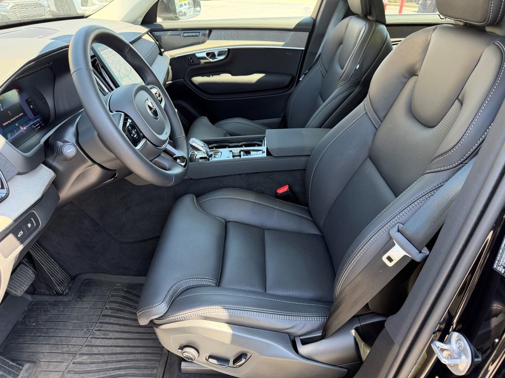 Certified 2025 Volvo XC90 T8 Ultra w/ Protection Package Premier AWD/4WD image 29