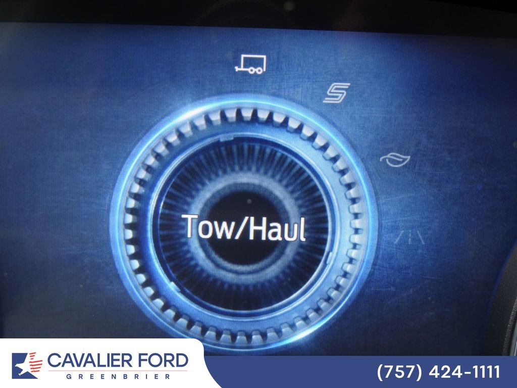 Certified 2023 Ford Explorer XLT w/ Class IV Trailer Tow Package AWD/4WD image 38