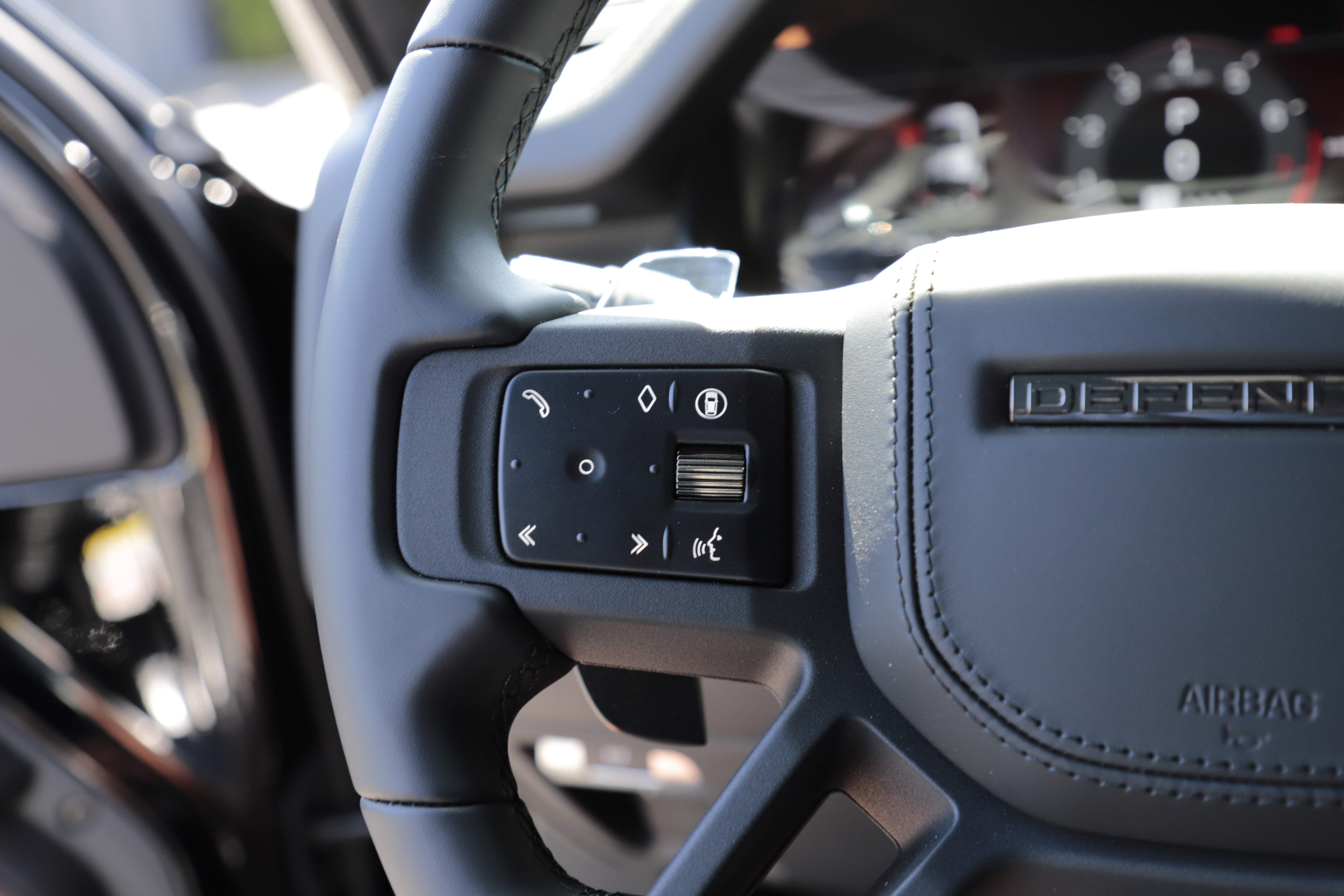New 2026 Land Rover Defender 110 OCTA AWD/4WD image 23