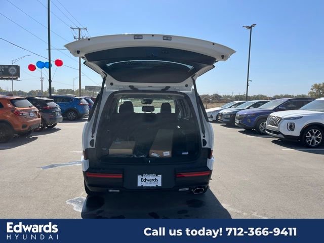 New 2025 Hyundai Santa Fe SE image 7