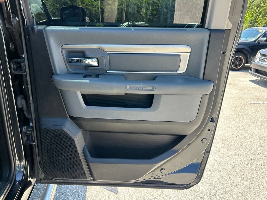 Used 2016 RAM 1500 Big Horn RWD image 41