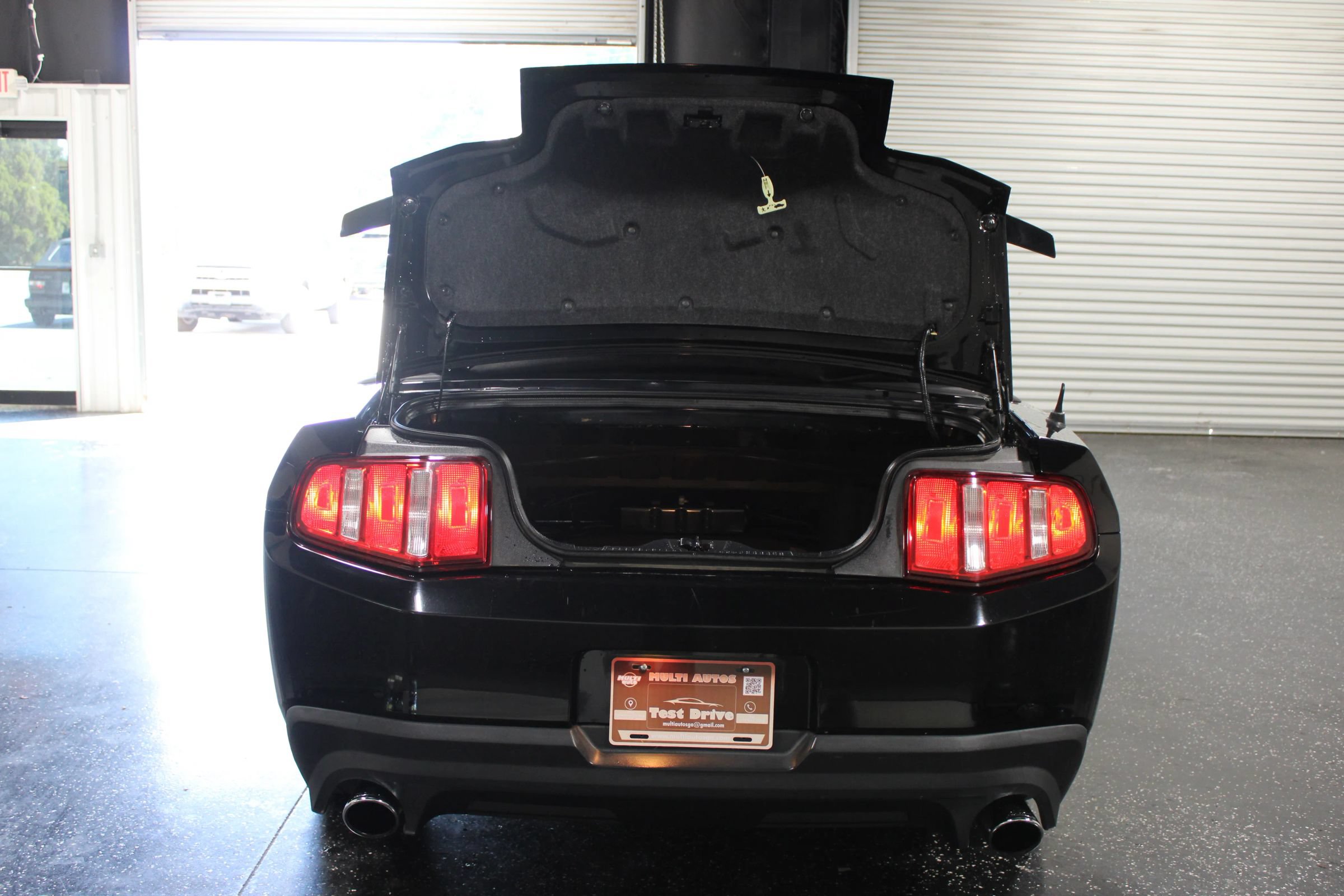 Used 2011 Ford Mustang GT Premium w/ Comfort Pkg RWD image 49