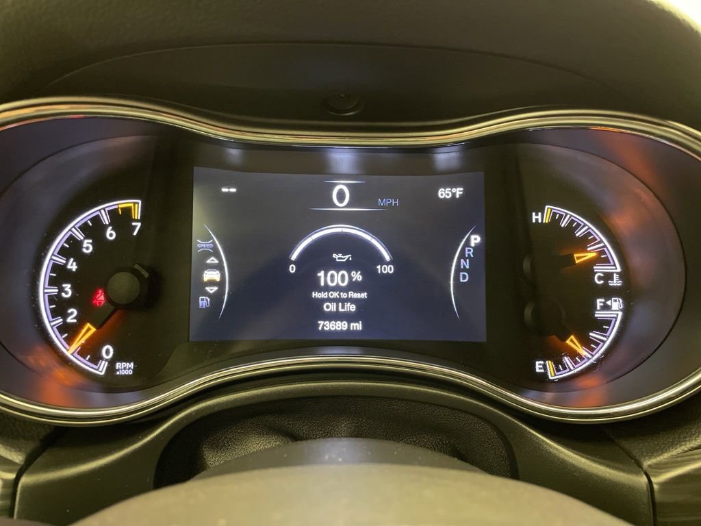 Used 2019 Jeep Grand Cherokee Laredo AWD/4WD image 20