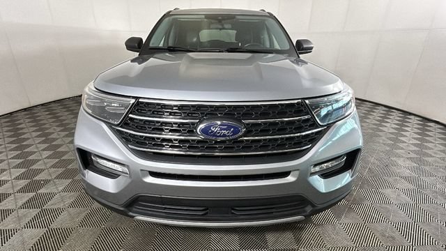 Used 2022 Ford Explorer XLT AWD/4WD image 7