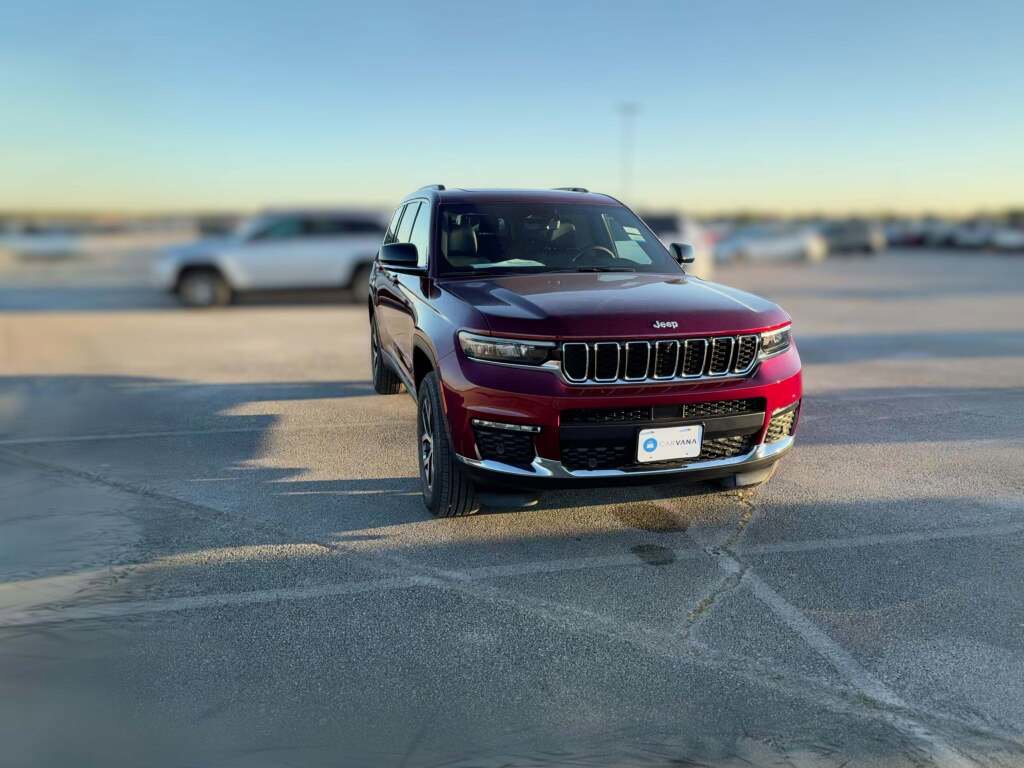 New 2025 Jeep Grand Cherokee L Limited w/ Luxury Tech Group II image 17