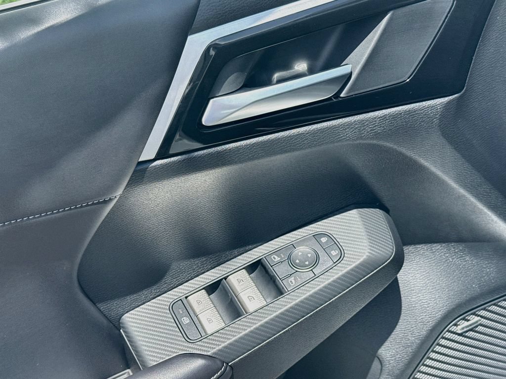 New 2026 Mitsubishi Outlander LE FWD image 18