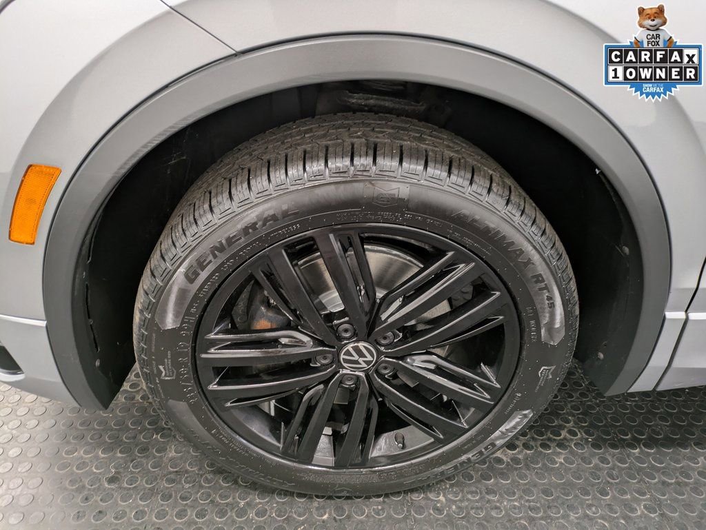 Used 2022 Volkswagen Tiguan SE R-Line image 7