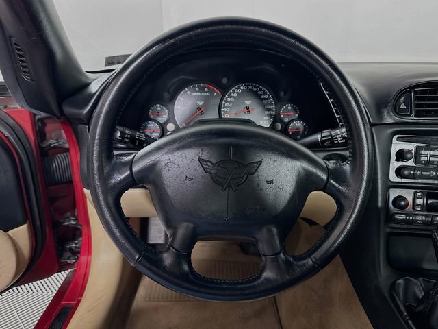 Used 2004 Chevrolet Corvette Convertible w/ Preferred Equipment Group image 12