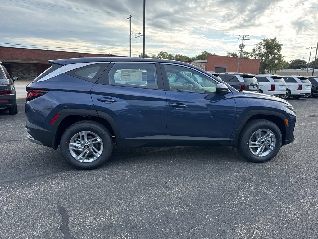 New 2026 Hyundai Tucson SE image 8