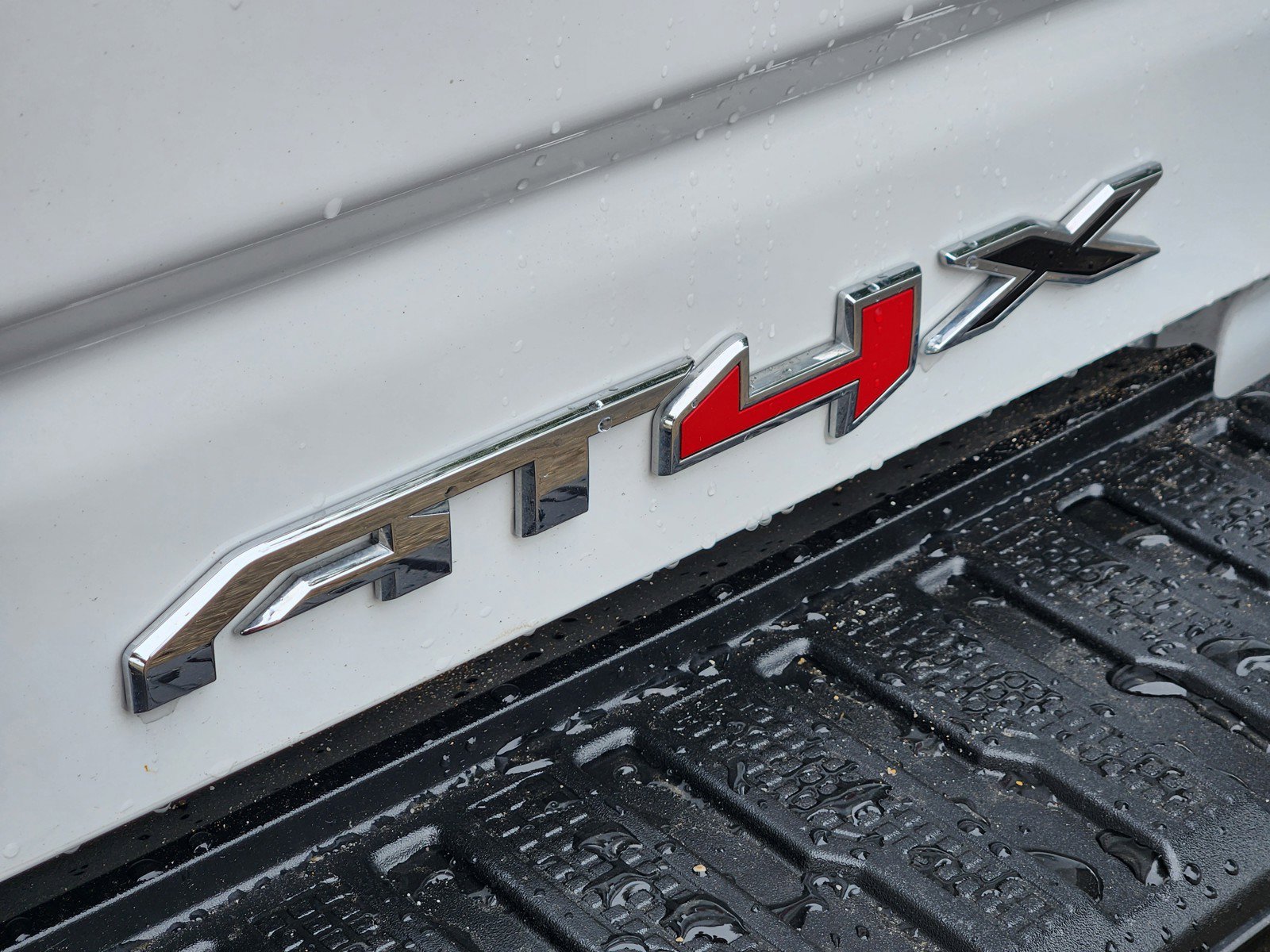 Used 2026 GMC Sierra 2500 AT4X AWD/4WD image 29