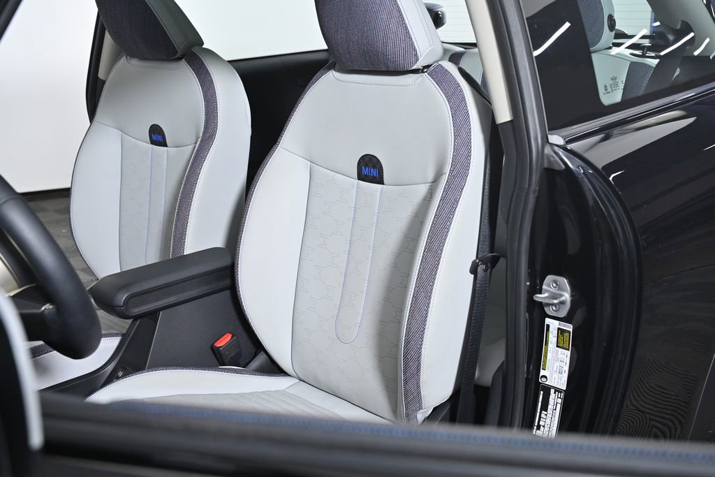 Certified 2025 MINI Cooper S image 20