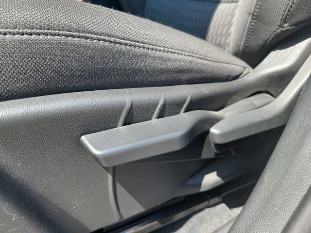 Used 2025 Chevrolet Equinox LT FWD image 18