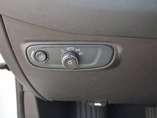 Certified 2024 Chevrolet Equinox LT AWD/4WD image 24
